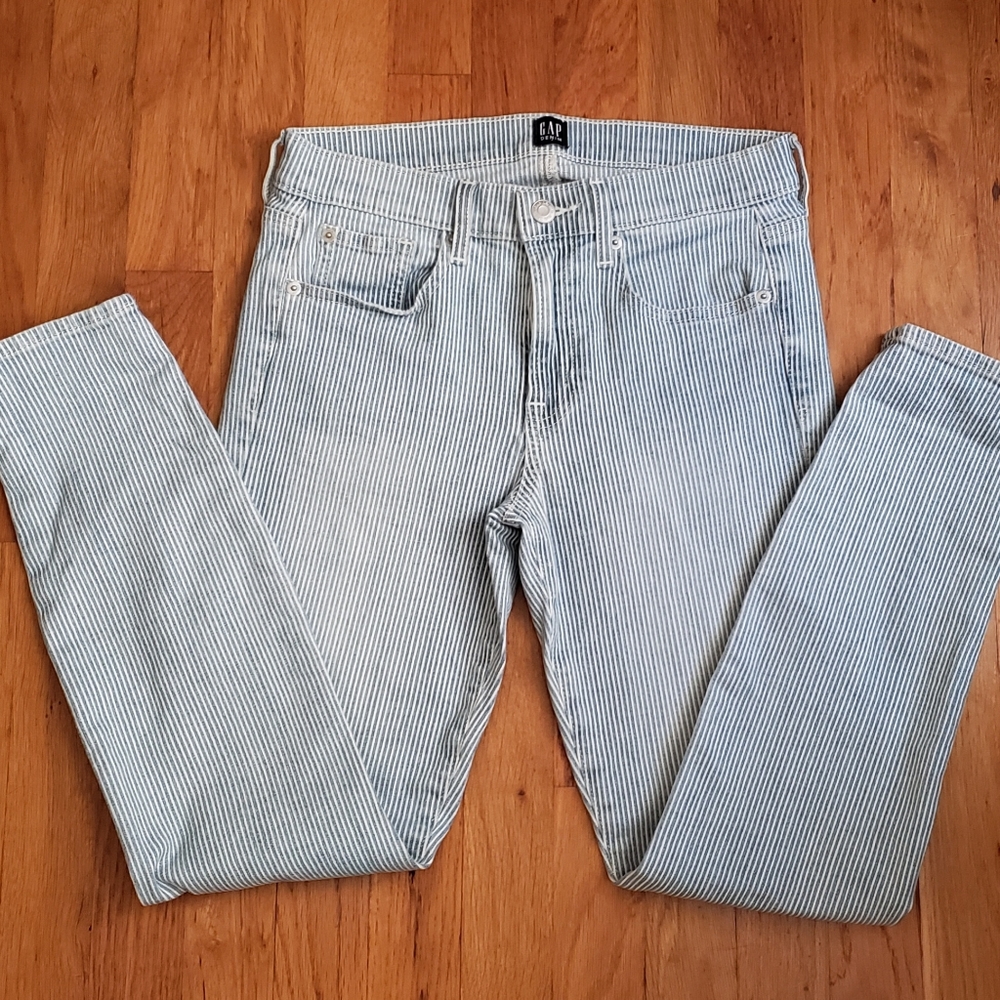 Gap True Skinny 26R Railroad Jeans